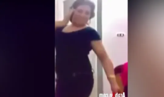 سكس مصرية تدلع حبيبها وترقص 