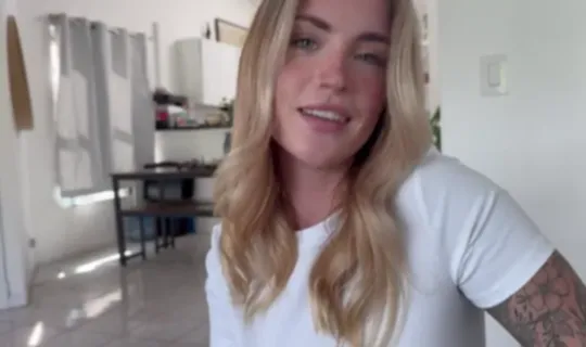 ممحونة تطلب من اخوها الغير الشقيق ان ينكها - سكس اخوات مترجم 2025