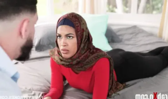 نيك زوجة ابي المحجبة سكس خيانة