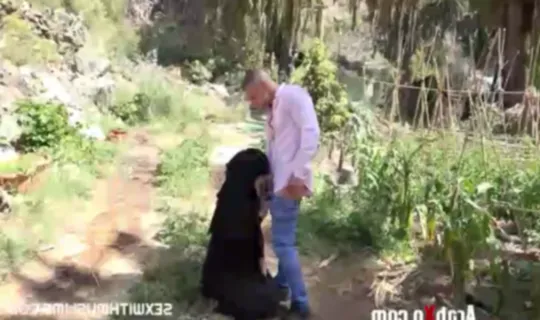 نيك منقبات في الغابة وزب يوجع  احح